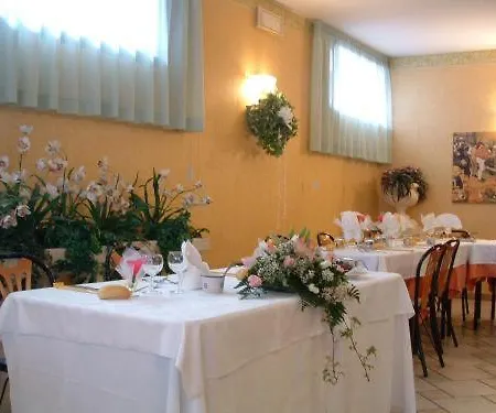 Hotel Airone 3*