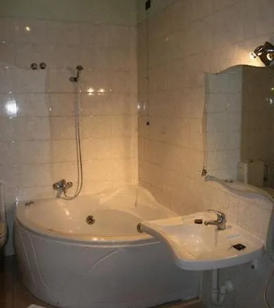 Hotel Airone