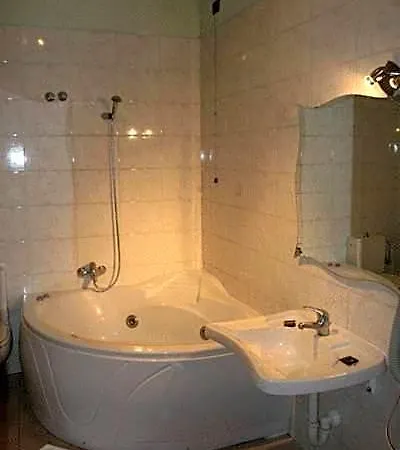 Airone Otel 3*