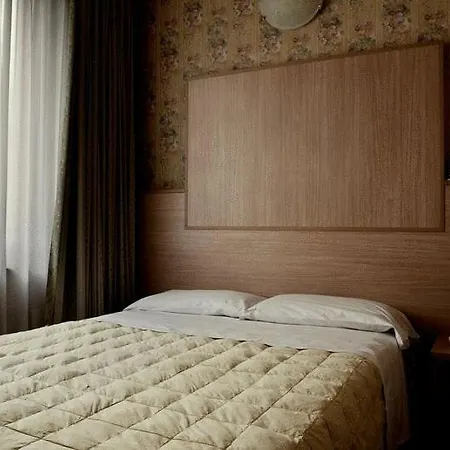 Hotel Airone 3*